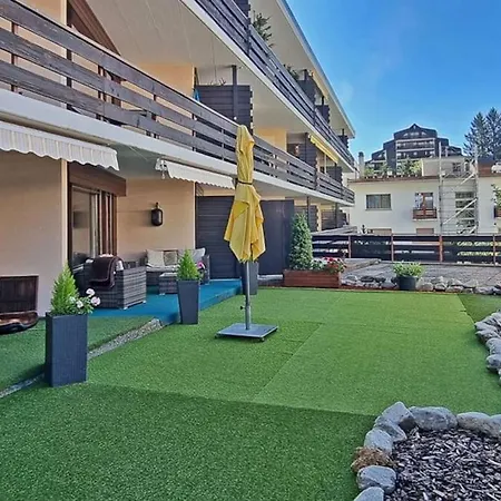 Appartement, Hyper Central, A 2 Min De Tout, Enorme Terrasse Privee Et Parking Couvert * קראנס-מונטנה