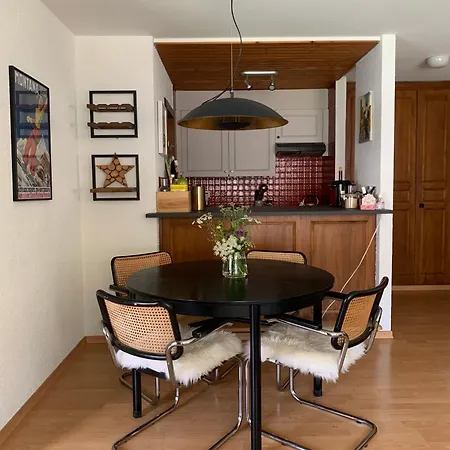 Appartement, Hyper Central, A 2 Min De Tout, Enorme Terrasse Privee Et Parking Couvert * קראנס-מונטנה
